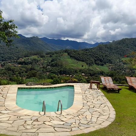 Casa Alpina Com Vista Panoramica De Lumiar Villa Nova Friburgo Eksteriør billede
