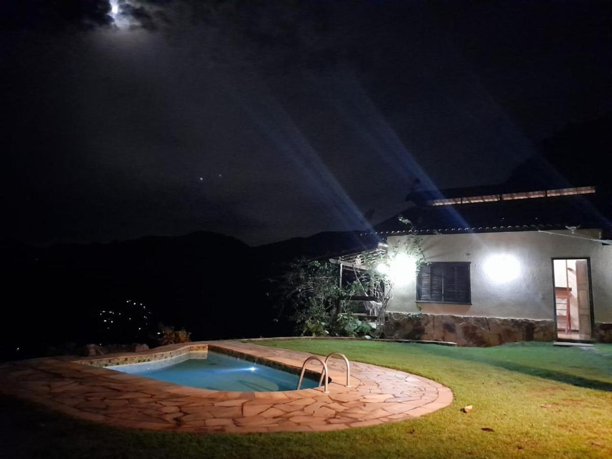 Casa Alpina Com Vista Panoramica De Lumiar Villa Nova Friburgo Eksteriør billede