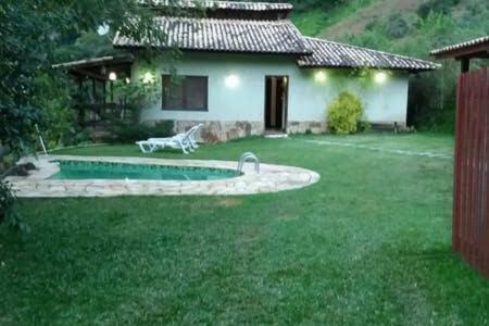 Casa Alpina Com Vista Panoramica De Lumiar Villa Nova Friburgo Eksteriør billede