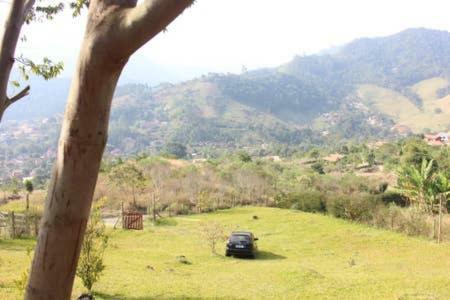 Casa Alpina Com Vista Panoramica De Lumiar Villa Nova Friburgo Eksteriør billede